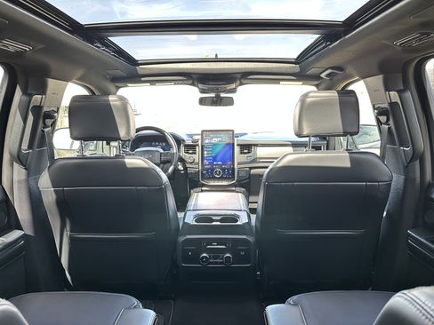 Used 2024 Ford Expedition Max Platinum image 34