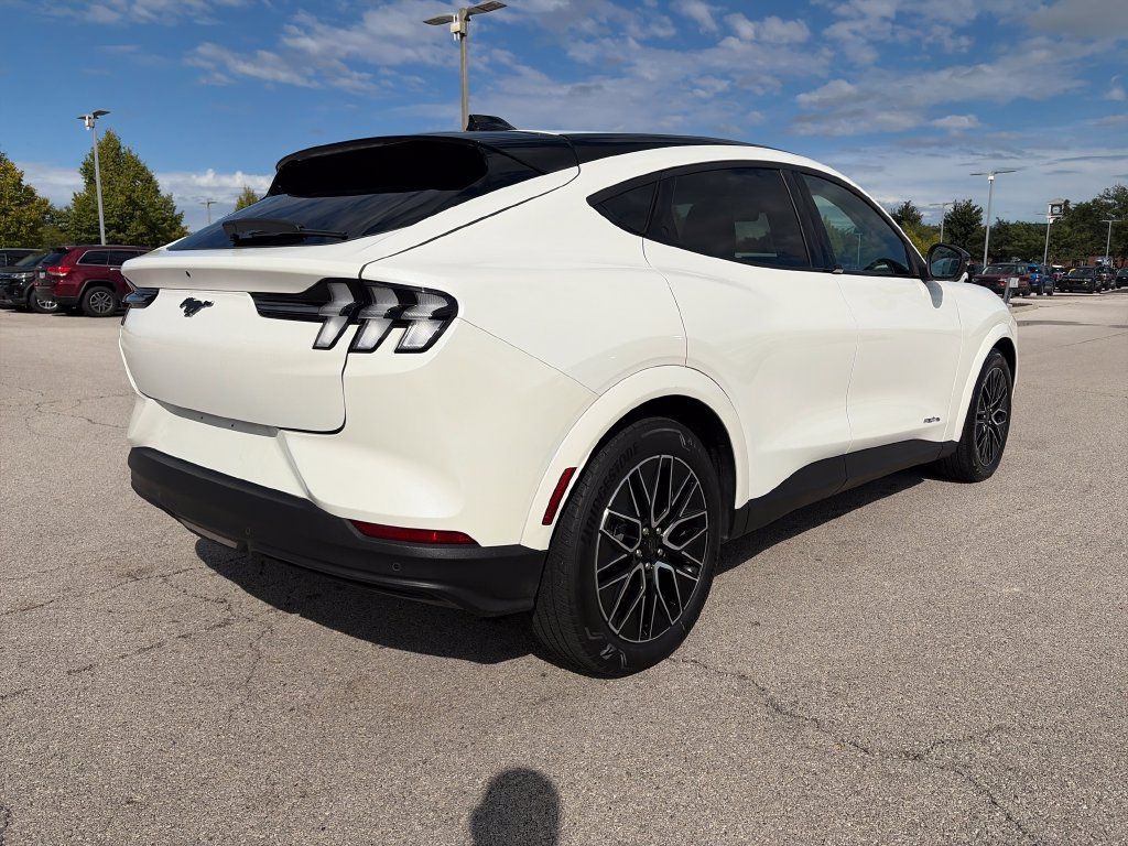 Used 2025 Ford Mustang Mach-E Premium AWD/4WD image 7