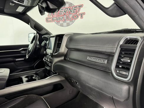 Used 2022 RAM 1500 Laramie w/ Sport Appearance Package image 12