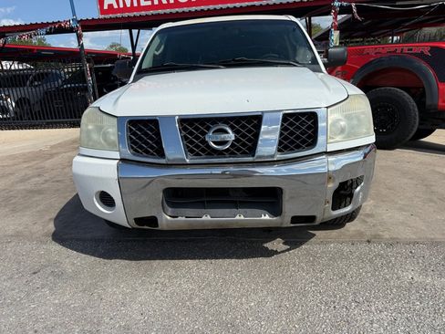 Used 2005 Nissan Titan XE image 2