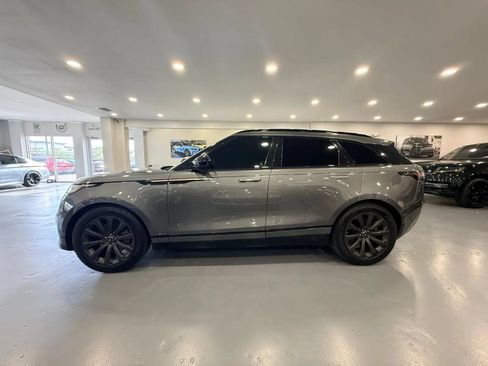 Used 2018 Land Rover Range Rover Velar R-Dynamic SE AWD/4WD image 4