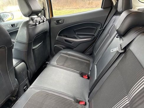 Used 2022 Ford EcoSport SES image 5