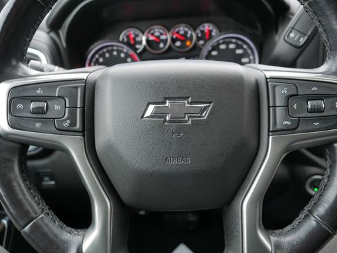 Used 2021 Chevrolet Silverado 1500 LT Trail Boss w/ Convenience Package II image 25