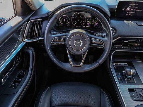 Used 2024 MAZDA CX-90 Plug-In Hybrid w/ Preferred AWD/4WD image 17