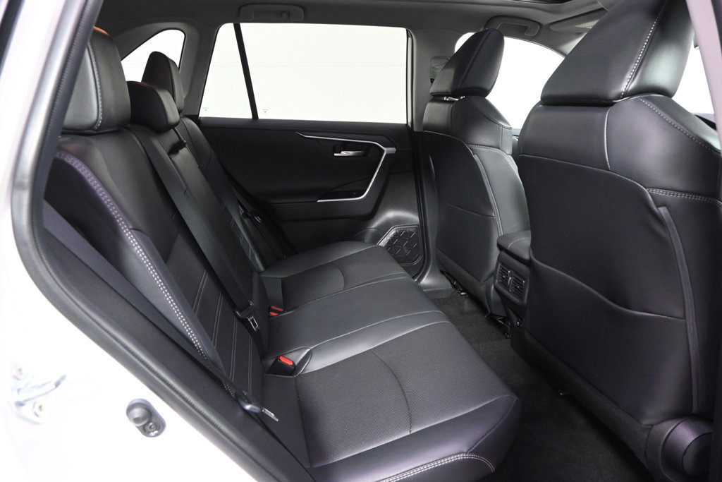 Used 2021 Toyota RAV4 Limited AWD/4WD image 18