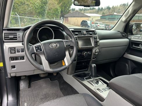 Used 2010 Toyota 4Runner SR5 image 15