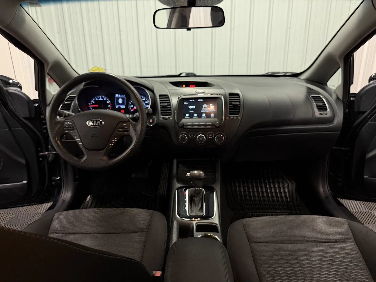 Used 2017 Kia Forte LX w/ LX Popular Plus Package FWD image 28