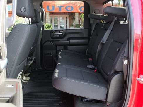 Used 2022 Chevrolet Silverado 2500 LT w/ Convenience Package image 31