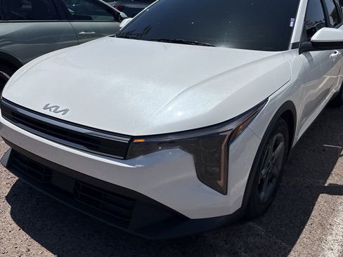 Used 2025 Kia K4 FWD image 1