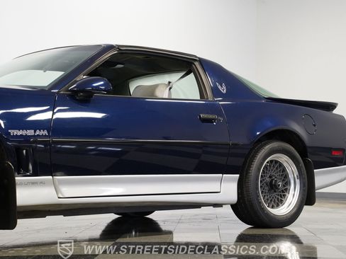 Used 1987 Pontiac Firebird Trans Am RWD image 23