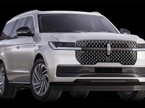 New 2025 Lincoln Navigator Reserve image 4