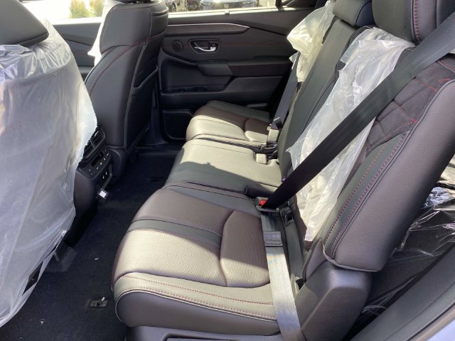 New 2026 Honda Pilot Black Edition image 7