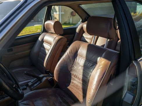 Used 1987 BMW 635CSi Coupe image 46