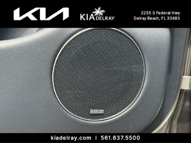Used 2023 Genesis GV70 2.5T w/ Sport Prestige Package AWD/4WD image 18