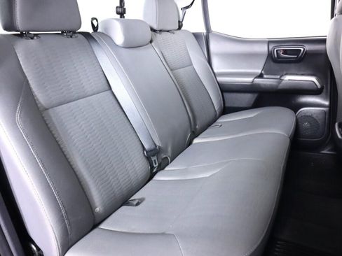 Used 2016 Toyota Tacoma SR5 w/ SR5 Appearance Package (SN) image 40