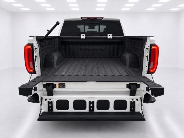 Used 2023 GMC Sierra 1500 Denali AWD/4WD image 11
