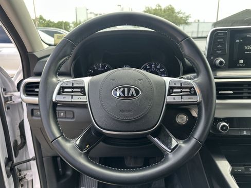 Certified 2021 Kia Telluride LX FWD image 11