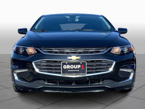 Used 2018 Chevrolet Malibu Premier w/ Premier Sun and Wheel Package image 4