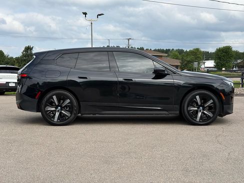 Used 2024 BMW iX xDrive50 AWD/4WD image 9