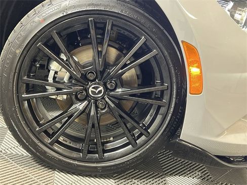 Certified 2025 MAZDA MX-5 Miata Club image 17
