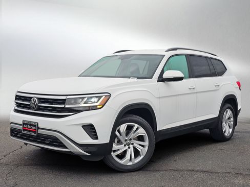 Used 2023 Volkswagen Atlas SE image 2