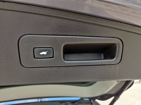 Used 2020 Acura MDX FWD image 16