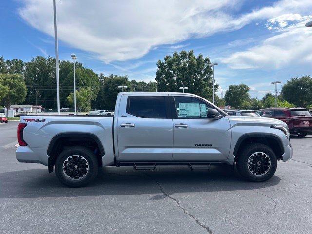 New 2026 Toyota Tundra SR5 w/ TRD Off-Road Package AWD/4WD image 4