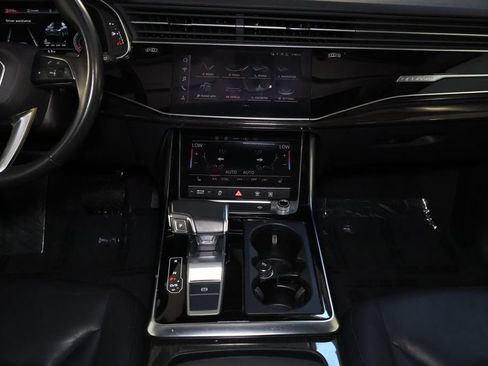 Used 2022 Audi Q7 3.0T Premium Plus w/ Premium Plus Package AWD/4WD image 17