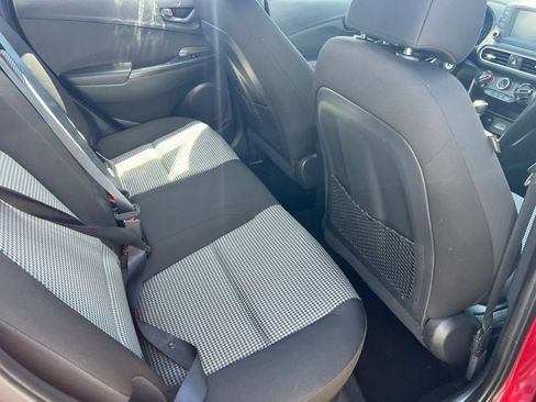 Used 2019 Hyundai Kona SE FWD image 9