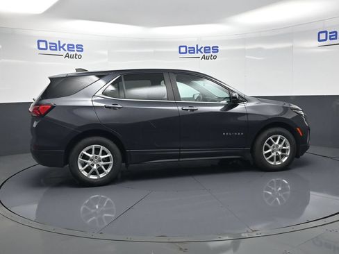 Used 2022 Chevrolet Equinox LT FWD image 8