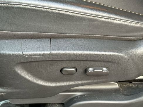 Used 2022 Chevrolet Trax LT w/ Driver Confidence Package AWD/4WD image 14