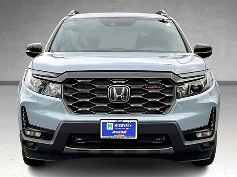 Used 2022 Honda Passport TrailSport image 2