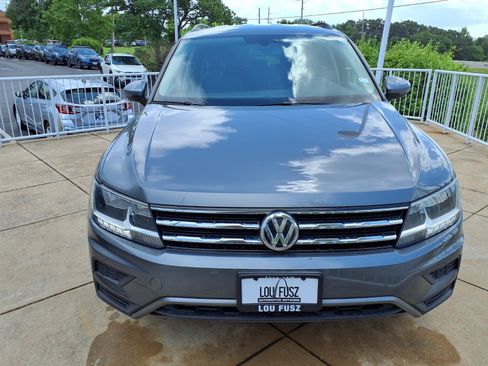 Used 2019 Volkswagen Tiguan SE w/ 3rd Row Seat Package AWD/4WD image 5