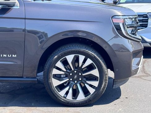 Used 2025 Ford Expedition Max Platinum w/ Driver's Package AWD/4WD image 45