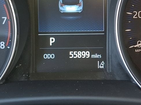 Used 2021 Toyota C-HR XLE image 20