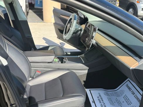 Used 2023 Tesla Model 3 Standard Range image 16