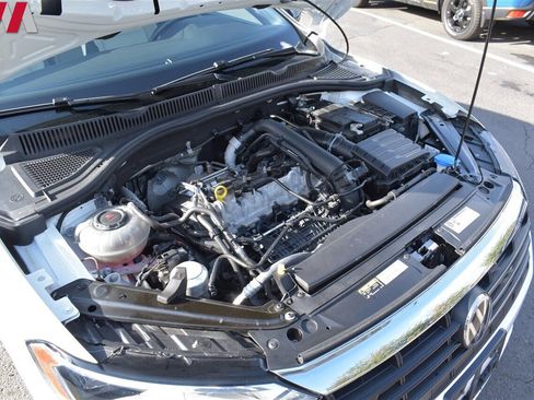 Used 2019 Volkswagen Jetta R-Line image 27