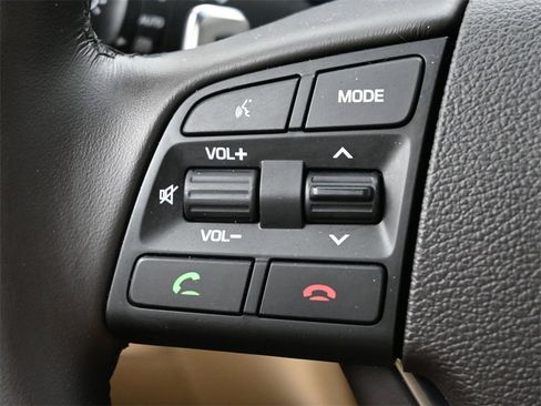 Used 2018 Genesis G80 3.8 image 7