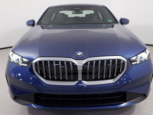 Used 2025 BMW 530i image 18