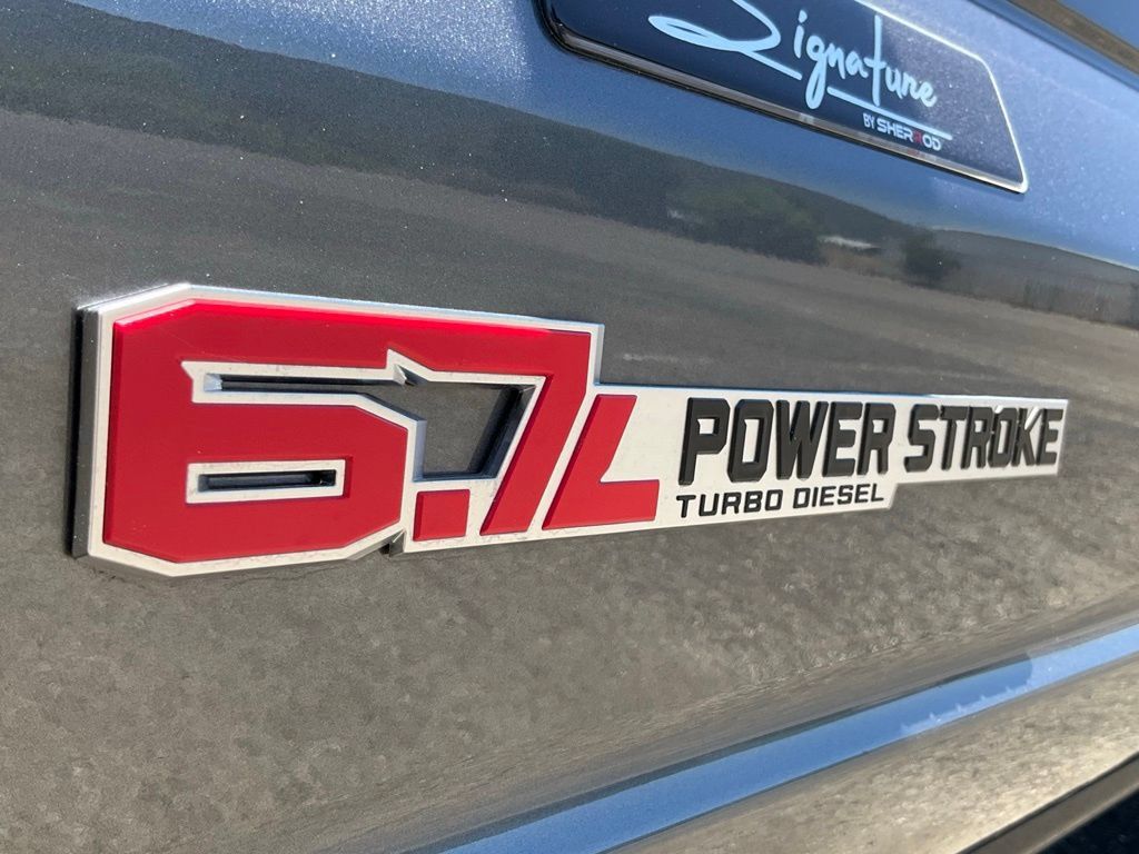 New 2026 Ford F250 XLT w/ XLT Premium Package AWD/4WD image 17