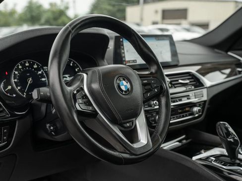 Used 2017 BMW 530i xDrive 530i xDrive Sedan 4D image 16