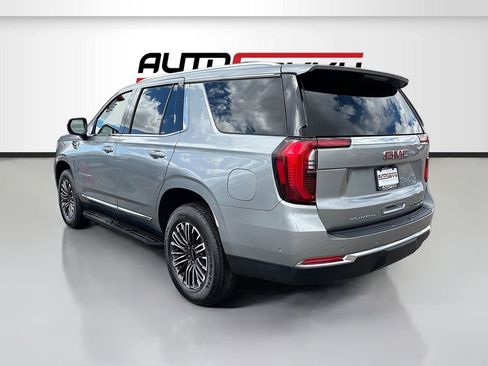 Used 2025 GMC Yukon Elevation AWD/4WD image 5