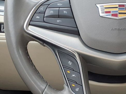 Used 2021 Cadillac XT5 Premium Luxury image 10