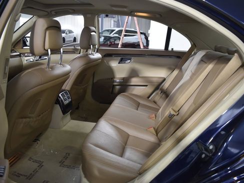 Used 2008 Mercedes-Benz S 550 4MATIC image 11