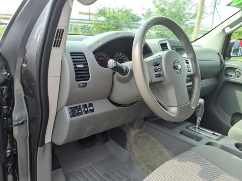 Used 2016 Nissan Frontier SV w/ SV Value Truck Package AWD/4WD image 24