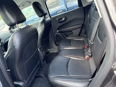 Used 2019 Jeep Compass Limited AWD/4WD image 9
