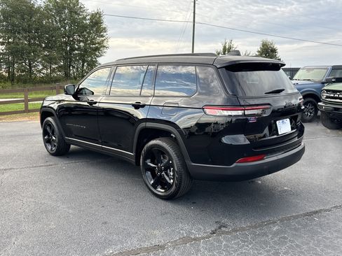 New 2025 Jeep Grand Cherokee L Limited w/ Luxury Tech Group II image 7