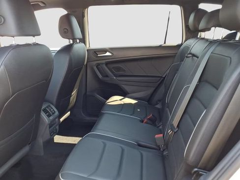 Used 2020 Volkswagen Tiguan SEL Premium R-Line AWD/4WD image 16