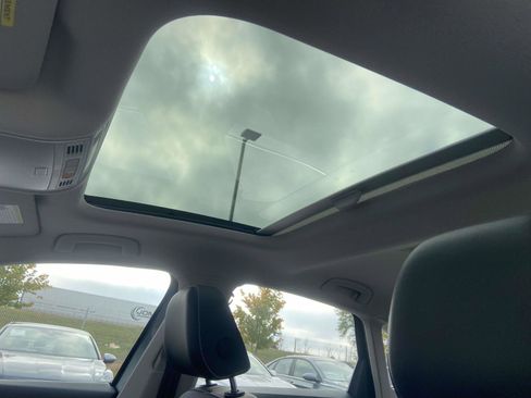 New 2026 Volkswagen Jetta SE image 18