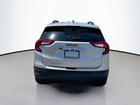 Used 2022 GMC Terrain SLE w/ Driver Convenience Package FWD image 5